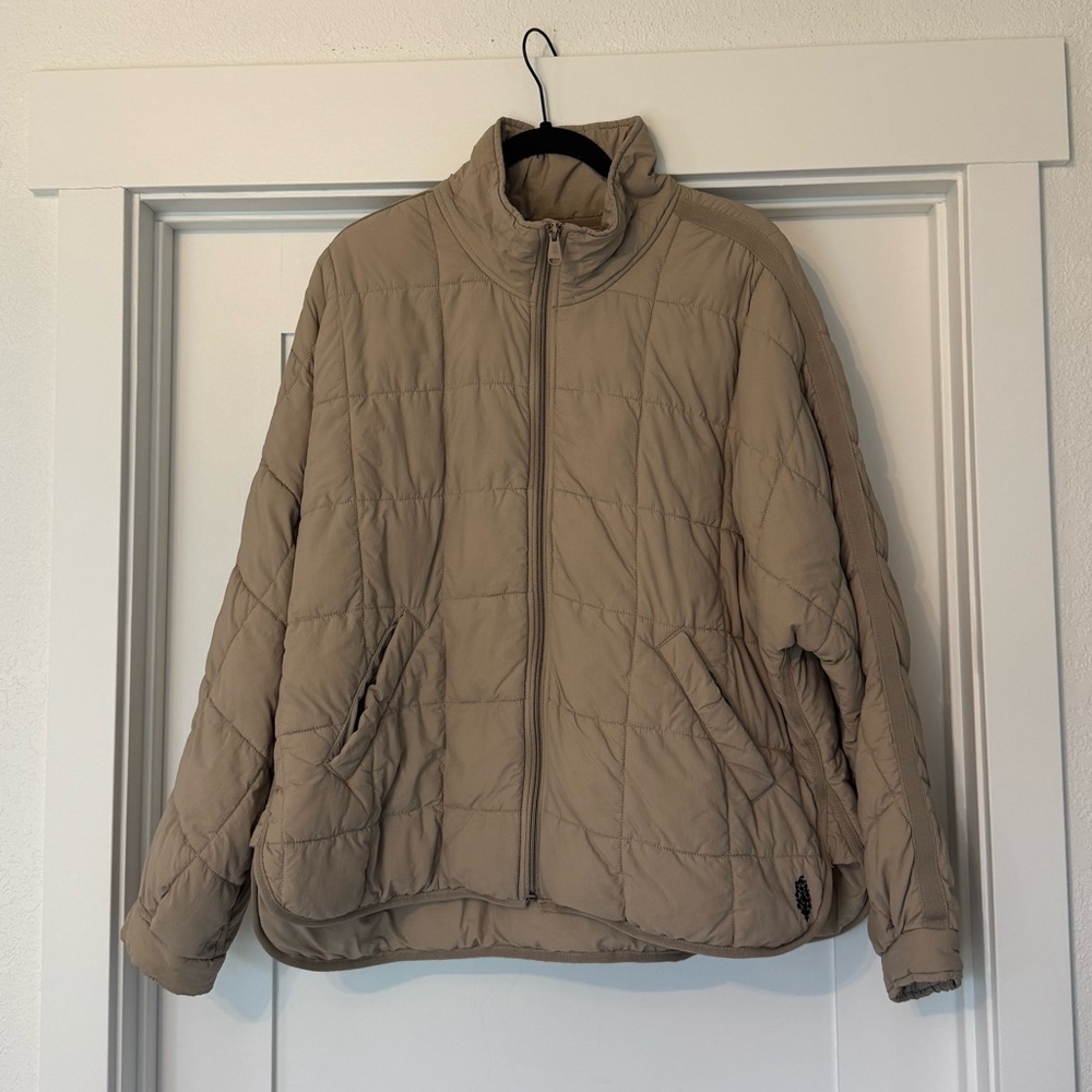 Free People Pippa packable puffer in Doe
